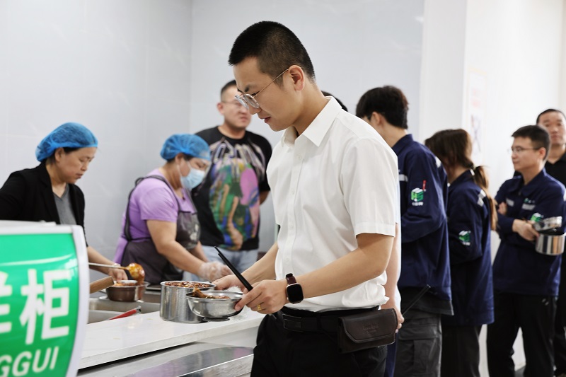 神木恒穩(wěn)公司:“幸福Buff”升級 工會給職工幸福添秤