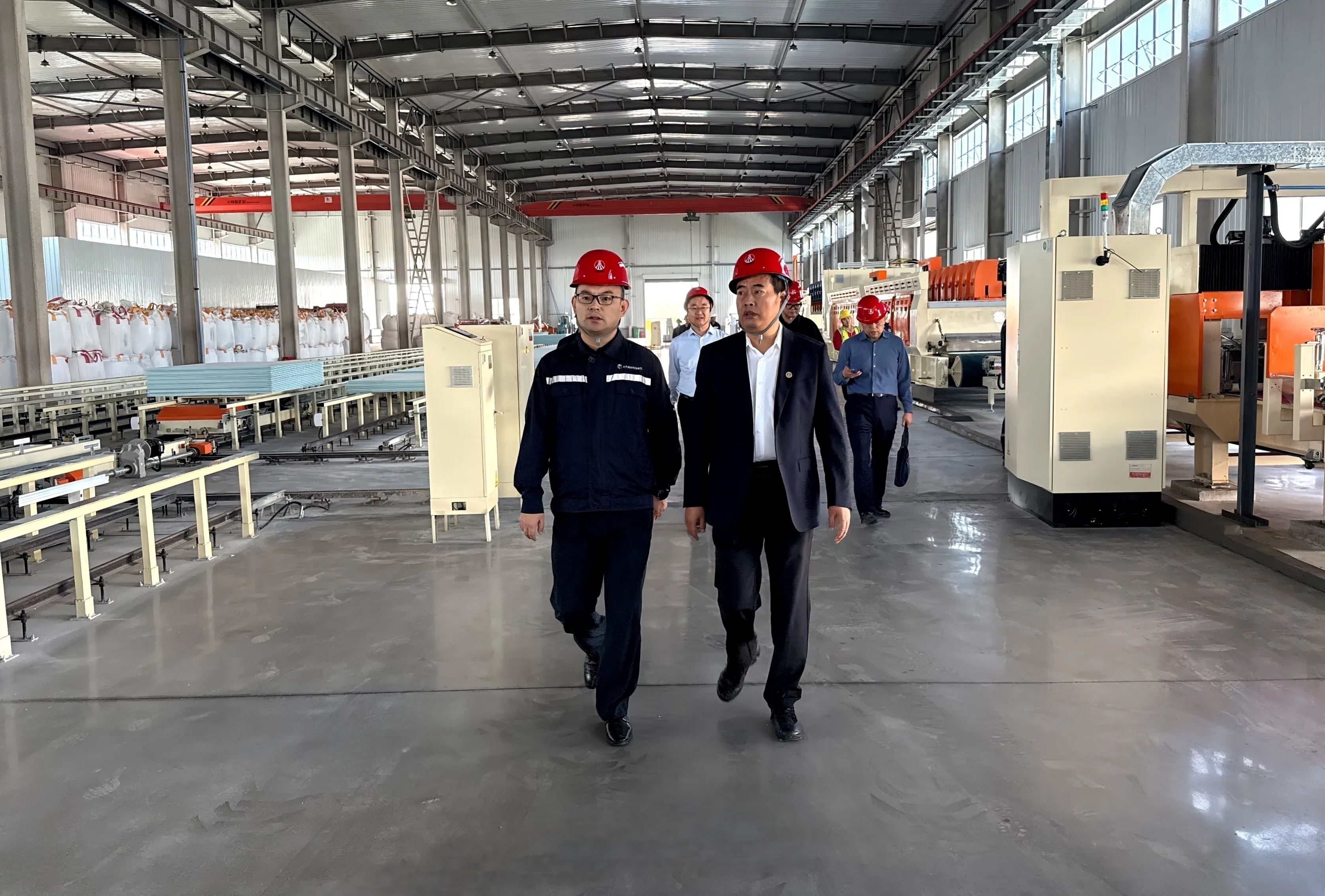 周紅到韓城昇隆公司、龍門綠碳公司調(diào)研督導(dǎo)工作